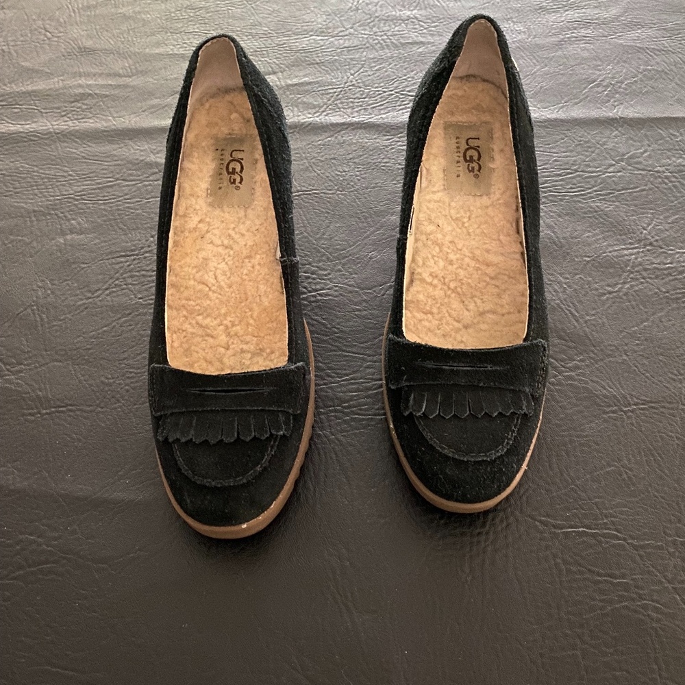 UGG Kalie Gaucho Black Suede Wedge Heel with Shearling Lining - Size 7